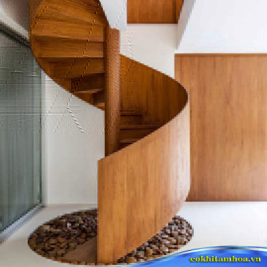 Cầu thang tròn dạng gỗ phù hợp với không gian cổ điển